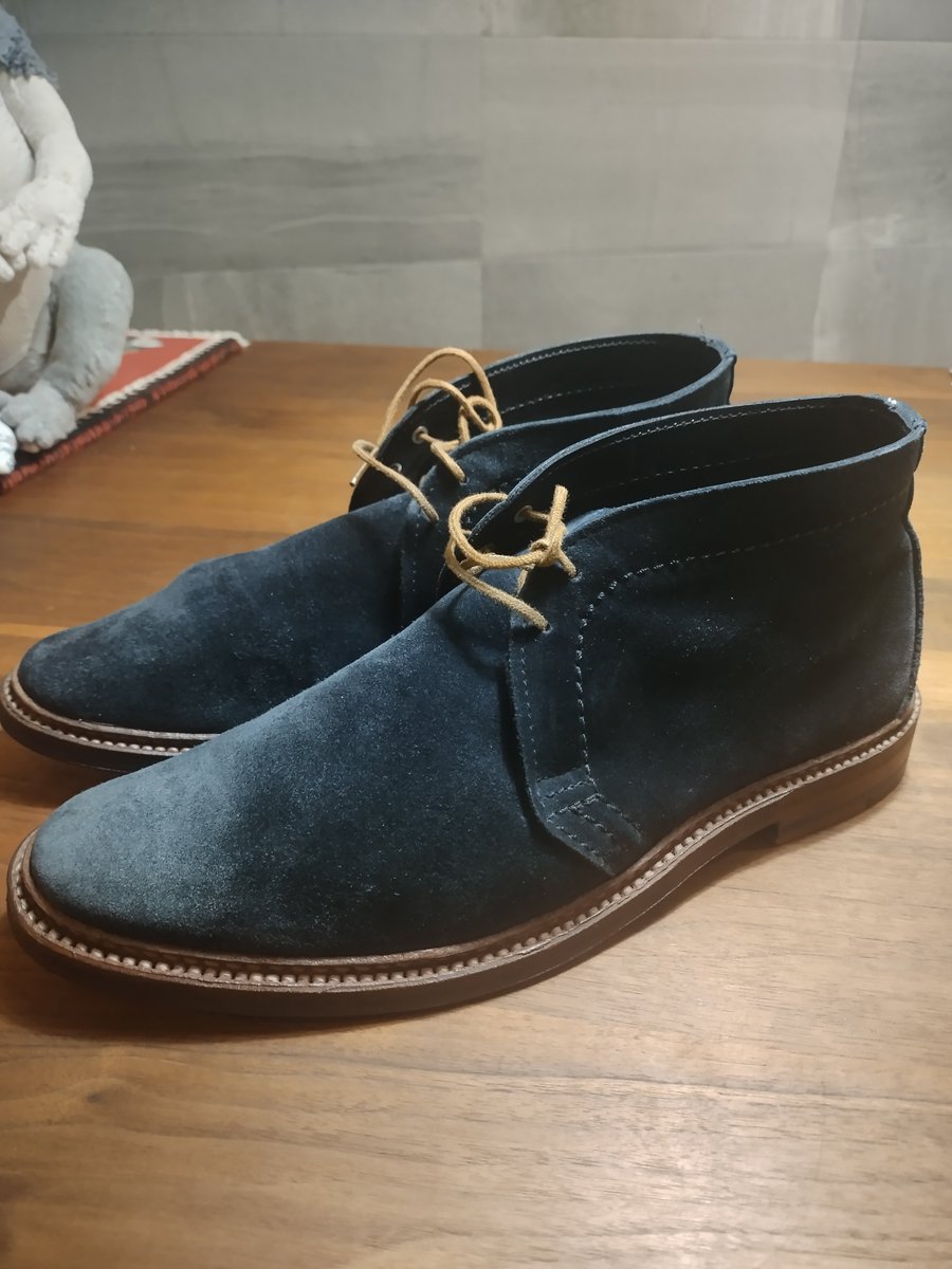 dozaihan's tweet photo. ALDENのアンラインド欲しくて買ってみた👞
チャッカブーツ持ってないし、
スエード、ネイビーもあんまり持ってないんで、これにした。
確かにメッチャ楽だし、使いやすい色で、こりゃ年５回ぐらい履けそうだ。
おはようございます〜☀ https://t.co/Ml1sixyLZh