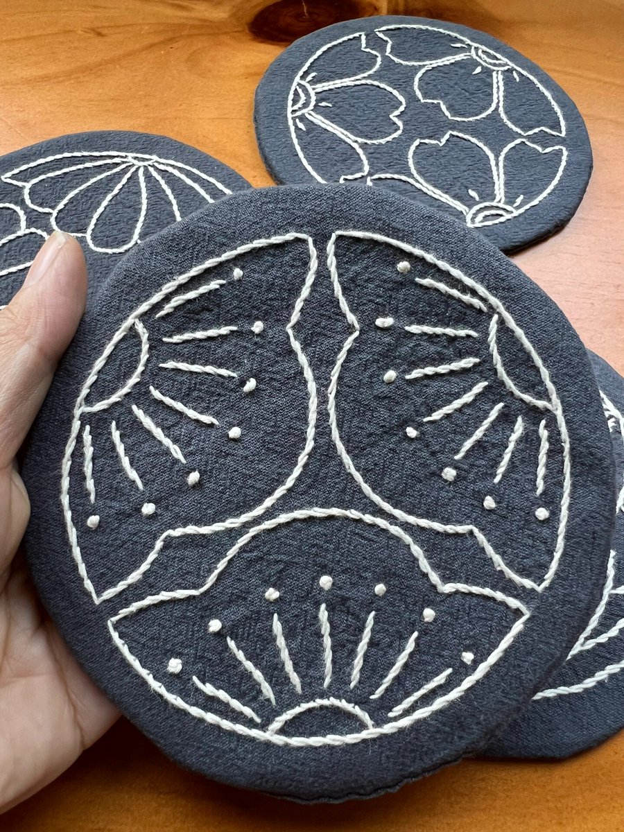 Nikmae4's tweet photo. Just finished up a cozy embroidered mug coaster—perfect for morning lattes and small DIY wins!  #HandMadeDIY ， https://t.co/o7sCoab0Kd