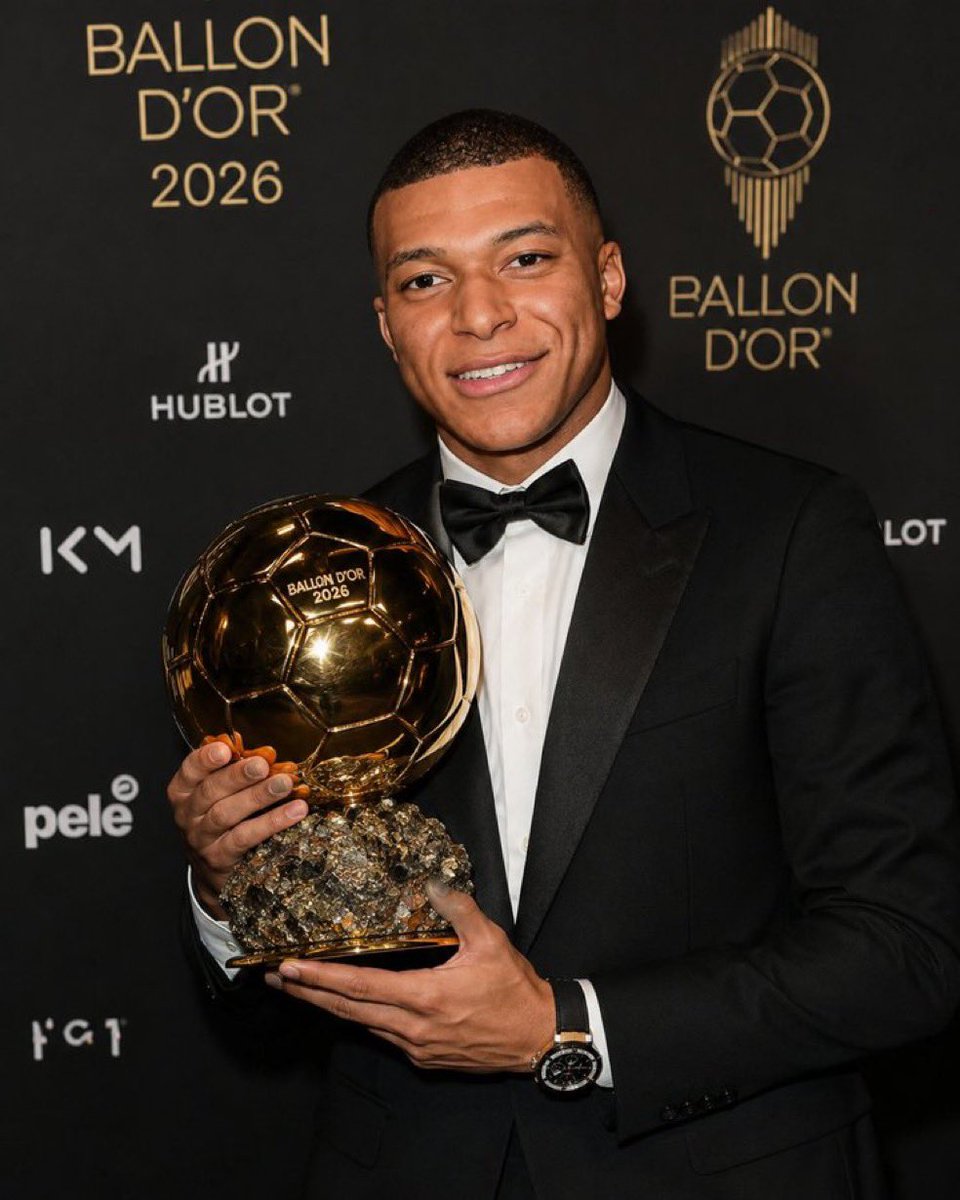ABLAYEDIALLO0's tweet photo. Merci ça compte pour le ballon d’or https://t.co/7cbPxevTB9