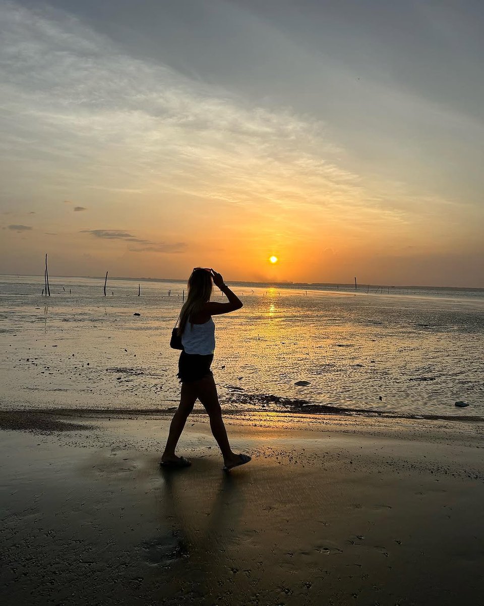 SofiaMoretti02's tweet photo. Entrusting my "goodnight" to the sunset in the photo 🌇 https://t.co/QvDjO95dyN