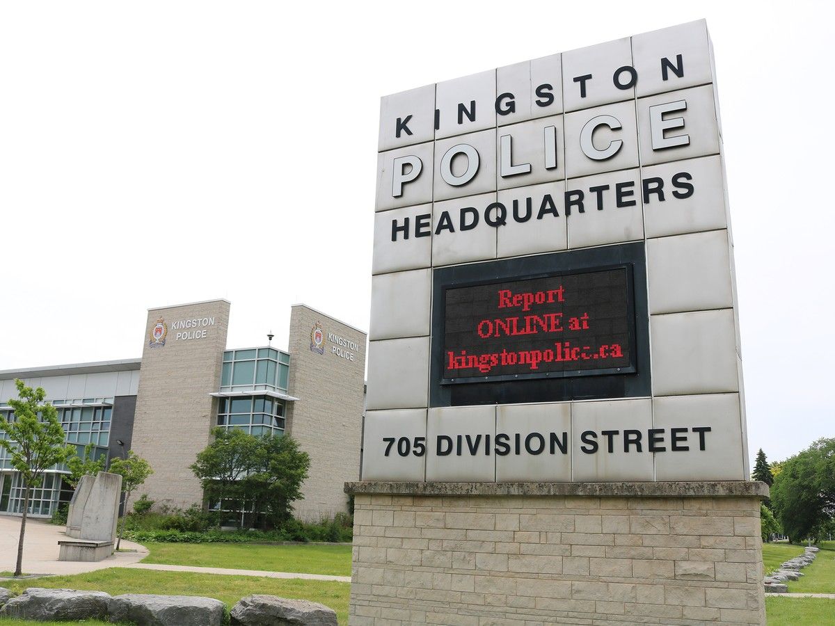 WhigStandard's tweet photo. New report reveals Kingston Police answered 92 mental health calls in a 20-day span https://t.co/gU2tgeBqgU https://t.co/icU4ftebZT