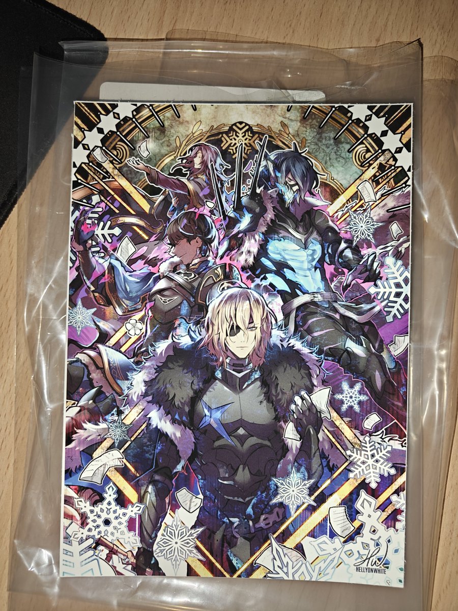 ImSireeh's tweet photo. Me acaban de regalar esta maravilla de ilustración.
Gracias a Three Houses descubrí a @HellyonWhite  y todas sus ilustraciones son una maravilla.
(Si te pasas por Barcelona a algun salón o similar te compro medio stand) https://t.co/X1YpsYZ9pd