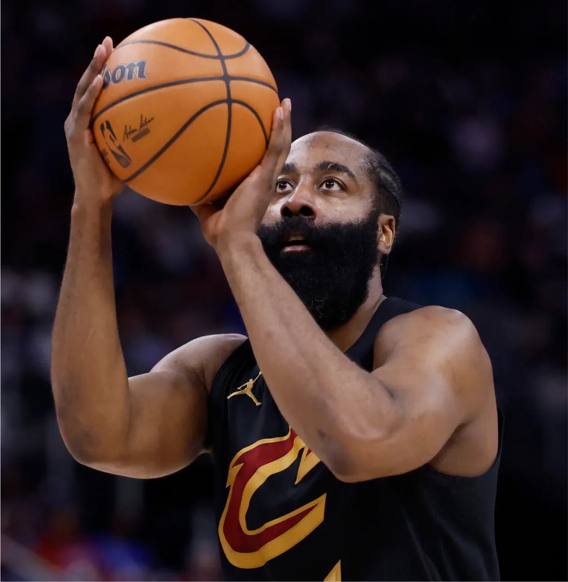 esidery's tweet photo. The Cavaliers and James Harden are in active discussions on a team-friendly extension after missing out on LeBron James.

Harden opted out to provide Cleveland flexibility to pursue LeBron, and now he will lock in a multi-year agreement to stay put. https://t.co/W3k6QQyWwW