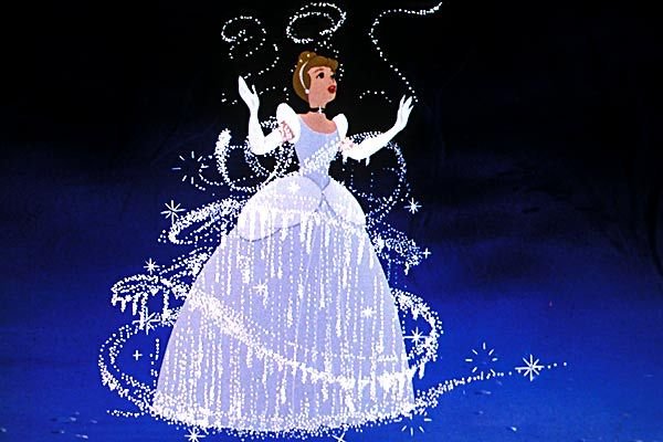 FariasAudry's tweet photo. Gente, os detalhes da transformação igual a transformação do vestido da Cinderela 😭😭😭 https://t.co/53LJffIHR0