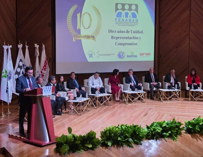 Sinudet's tweet photo. Conmemoración por el 10º Aniversario de la Federación Nacional de Sindicatos de la Banca de Desarrollo (FENABAD) con la presencia de Secretarios Generales de los Sindicatos de BANCOMEXT, NAFIN, BANOBRAS, SHF y FIRA, quienes integran la FENABAD ¡Enhorabuena! https://t.co/eyWW6OeZxF