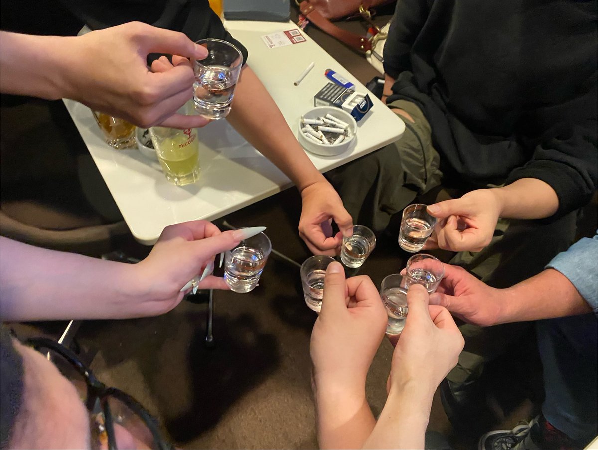 A0_ncb's tweet photo. しめました〜

本日もありがとうございました！
ショットご馳走様です！🥃今日いただいたお酒全部テキーラで酒ぇタコスも美味しかったね😋タコスは日曜日まであるからねぇ〜ぜひ食べてねぇ〜
懐かしアニメの話で盛り上がれて楽しかったです✨️ガイ先生が1番かっこいい

次は29日(水)26時からいます！ https://t.co/z0e3vqMiCv