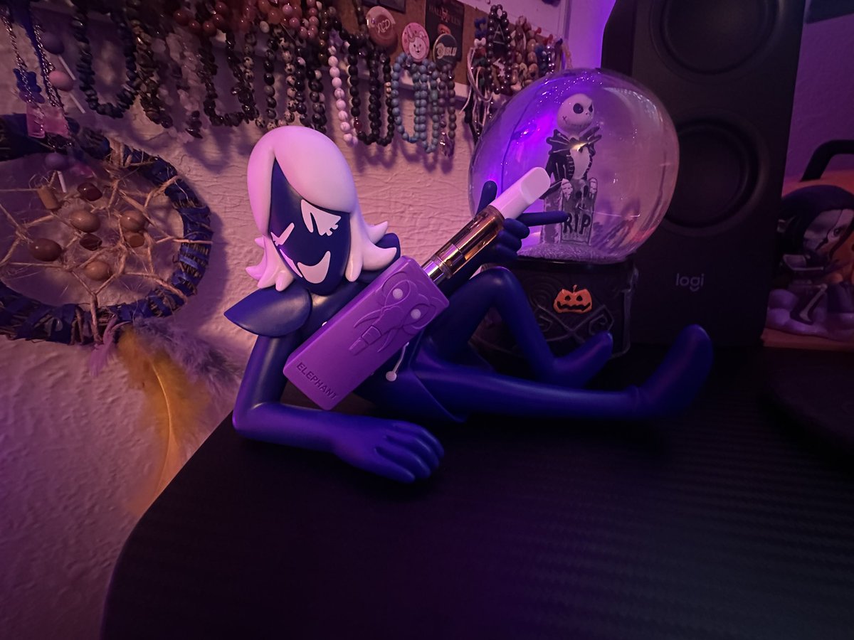 fagitupAstyle's tweet photo. Got my Rouxls figure today https://t.co/SusbPKoDpY