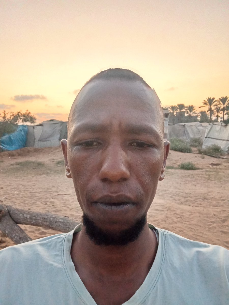 abw27916's tweet photo. Am I invisible? Does no one notice me? Sadly, so few are responding to my pleas or donating. I need kind hearts who truly care and support my family—please don't abandon me.

We don't sleep, stand with me 🙏😭👇
https://t.co/2StkaA0jbZ https://t.co/S2POjTPA1y