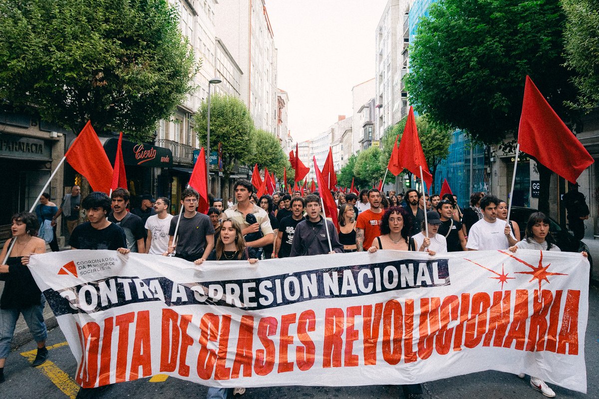 CMSocialista_'s tweet photo. 📸 | Este 24 de xullo mobilizámonos en Compostela contra a opresión nacional.

Contra a opresión nacional, loita de clases revolucionaria! https://t.co/FMKDgUkLW8