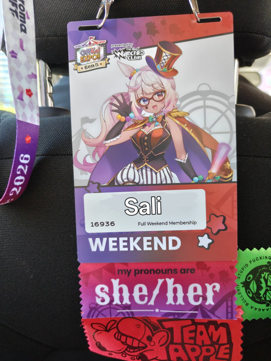 Saliphie_VT's tweet photo. My badge name is not Sali ahaha :3 https://t.co/GYoVrfT8Nc