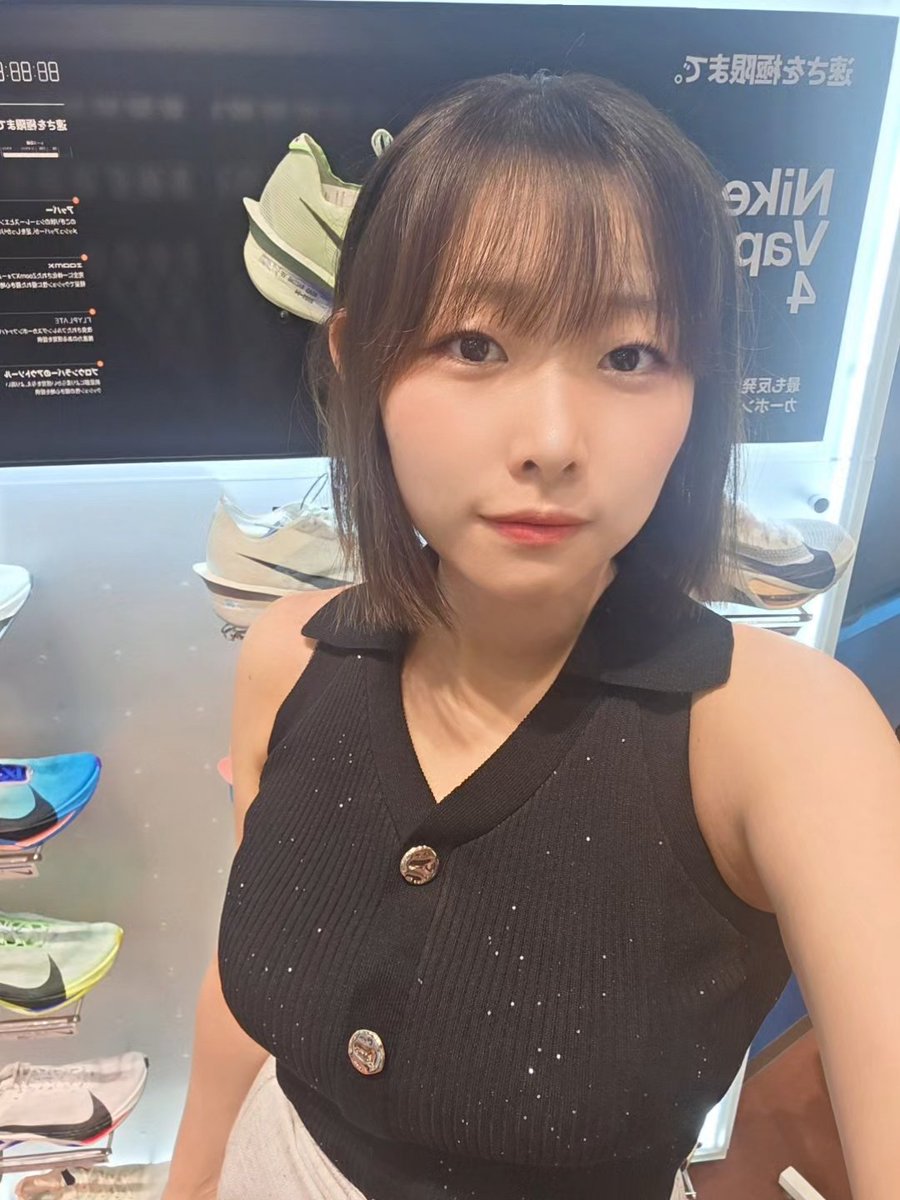 minaaim10's tweet photo. 沖縄のバーレスク受かったから8月からは沖縄と東京の2拠点生活になる
フレッシュ撮影会と沖縄のちゅらさん6だけになっちゃうから、会いに来てもらえる場所を作ろうか、個人撮影会を通してお話ししてもらう機会にするか、考え中。
でも、飲みたい勢が多い気もする。

#引っ越し
#沖縄 https://t.co/MBGd6okMfQ