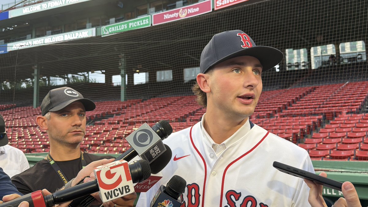 gracegnugent's tweet photo. In a pinch-me moment, I stepped onto the field at Fenway to talk with the Red Sox's two top picks—former UNC standouts Jake Schaffner and Owen Hull.

The three of us may be done with our Carolina careers, but it is true what they say: once a Tar Heel, always a Tar Heel. https://t.co/3zMS9hZuEI