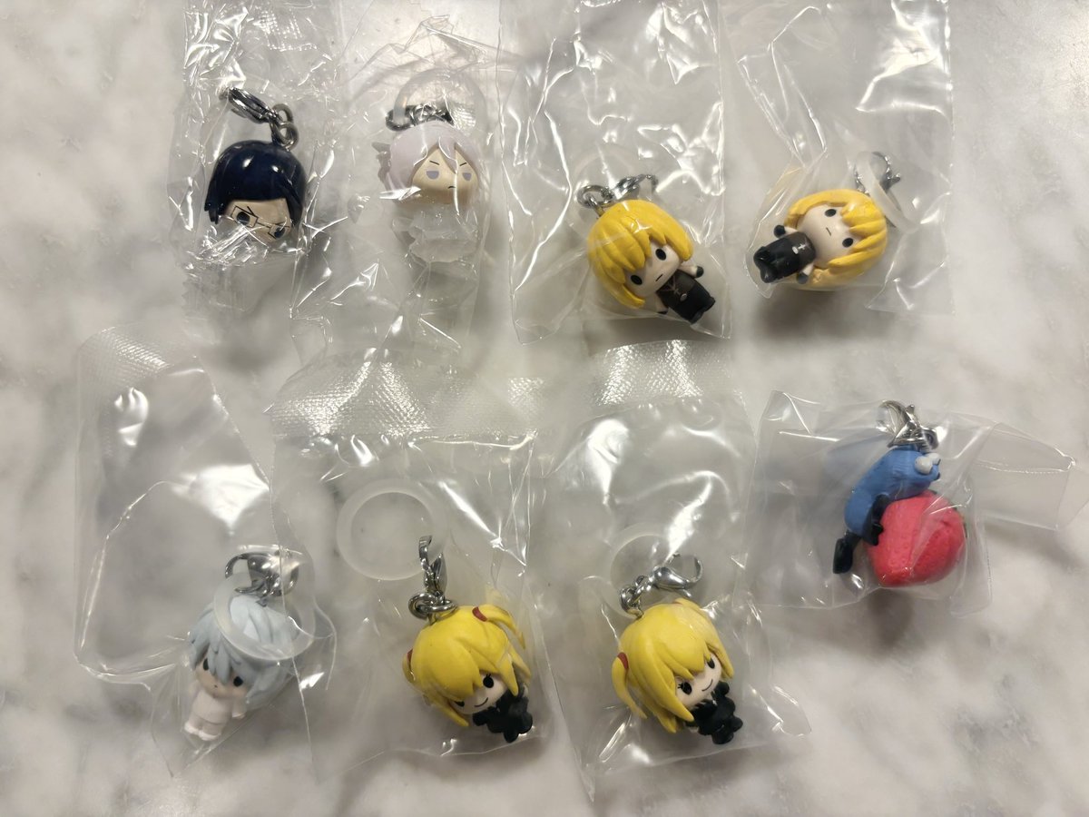 bbcoco_'s tweet photo. 異種交換　交換　めじるし　ガシャポン　ガチャ

譲⌇画像1.2.3
なりきりマン　mikko BLEACH デスノート　サンリオ　
求⌇画像4
その他未所持のめじるし等

呪術廻戦　リプ

上から優先度高いためお断りの可能性もございます🙇🏻‍♂️

郵送交換
お気軽にお声掛けお待ちしてます🌷 https://t.co/l9dKcjM2BN