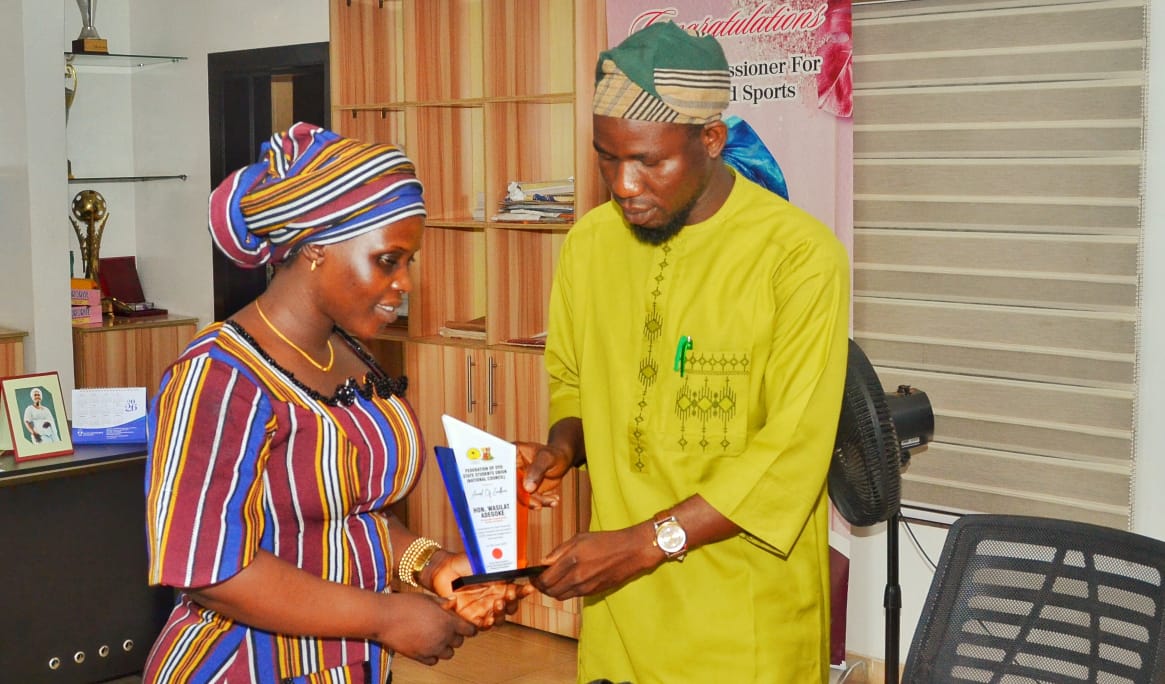 BobbyJa22147571's tweet photo. the Ministry and FOSSU. Grateful for the warm reception and her commitment to empowering young people.
Building partnerships. Creating impact. 🇳🇬
#FOSSU #YouthDevelopment #Leadership #OyoState https://t.co/UXofhRGths