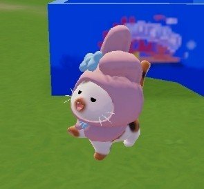 nyansnya's tweet photo. #ハートピア のサンリオコラボガチャのクロミコスは揃ったけどセットアップは飽きちゃった(,,• •,,)
なので猫足の次はミニートンボと夏仕様トンボになってみたにょ🎀ﾌﾌ
ミュウ🐱がプレゼンしてくれた写真が可愛くてお気に入りෆ
#ハートピアフレンド募集中 
#Heartopia https://t.co/0lKykswa2F