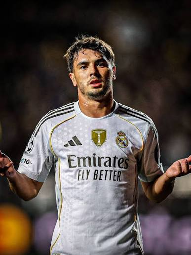 Futbolicinyasar's tweet photo. 👀🚨Real Madrid, Yan Diomande'yi alırsa Brahim Diaz'ın takımda kalması imkansız. 

(Buchi Laba) https://t.co/tXgJF8Gxhu