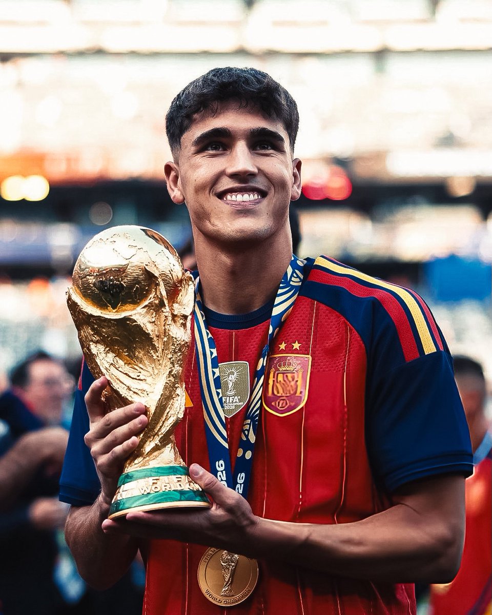 IBZBLUE's tweet photo. World Champion. 🏆 https://t.co/bYIU6vlNum