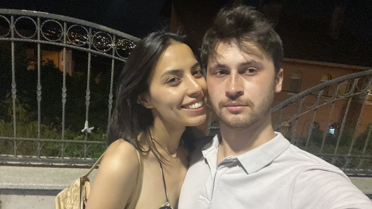MubNemu8's tweet photo. ♥️ çok seviyorum ♥️ çok şanslıyım 🧿 https://t.co/8WCfwb6pkp