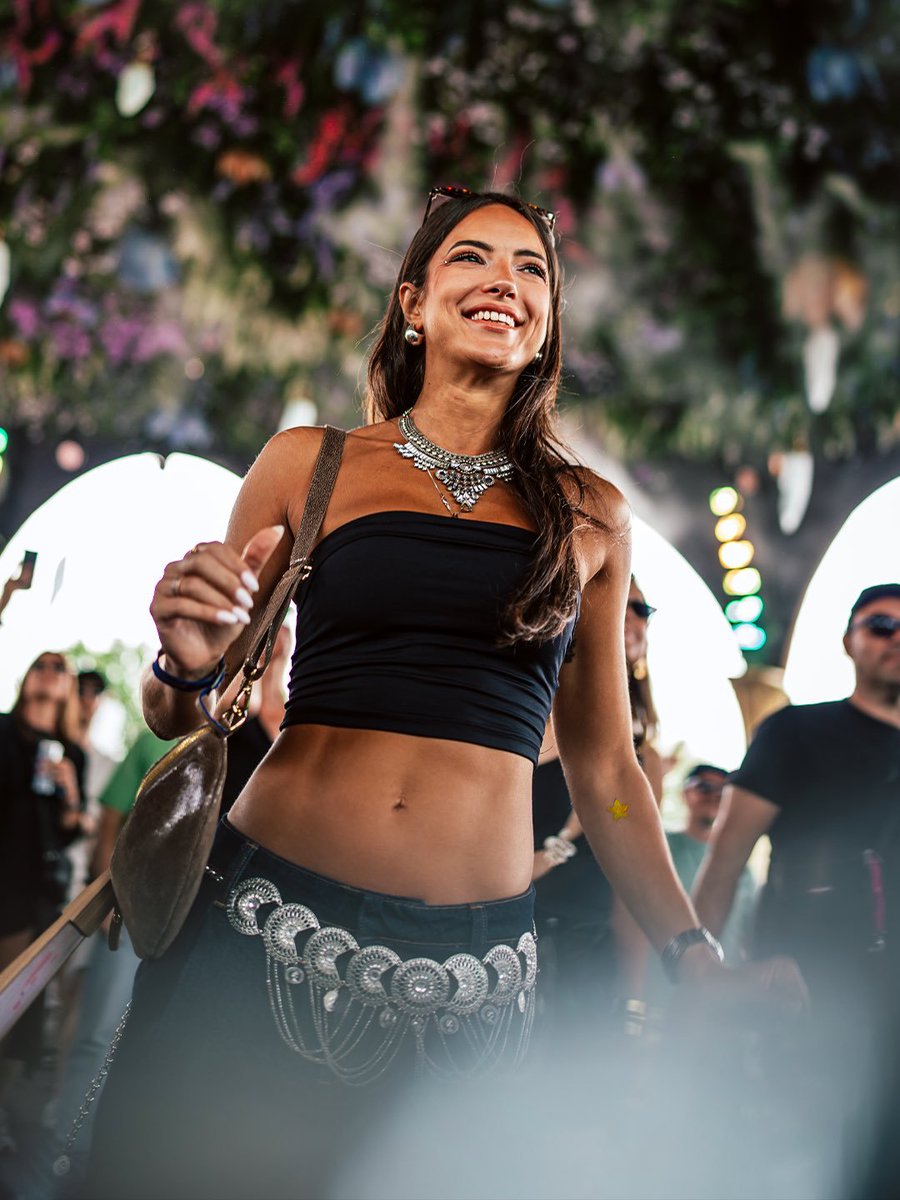 TomorrowlandAR1's tweet photo. Los primeros pasos hacia otro fin de semana inolvidable. Bienvenidos a Tomorrowland. https://t.co/Ow8x4noNZI