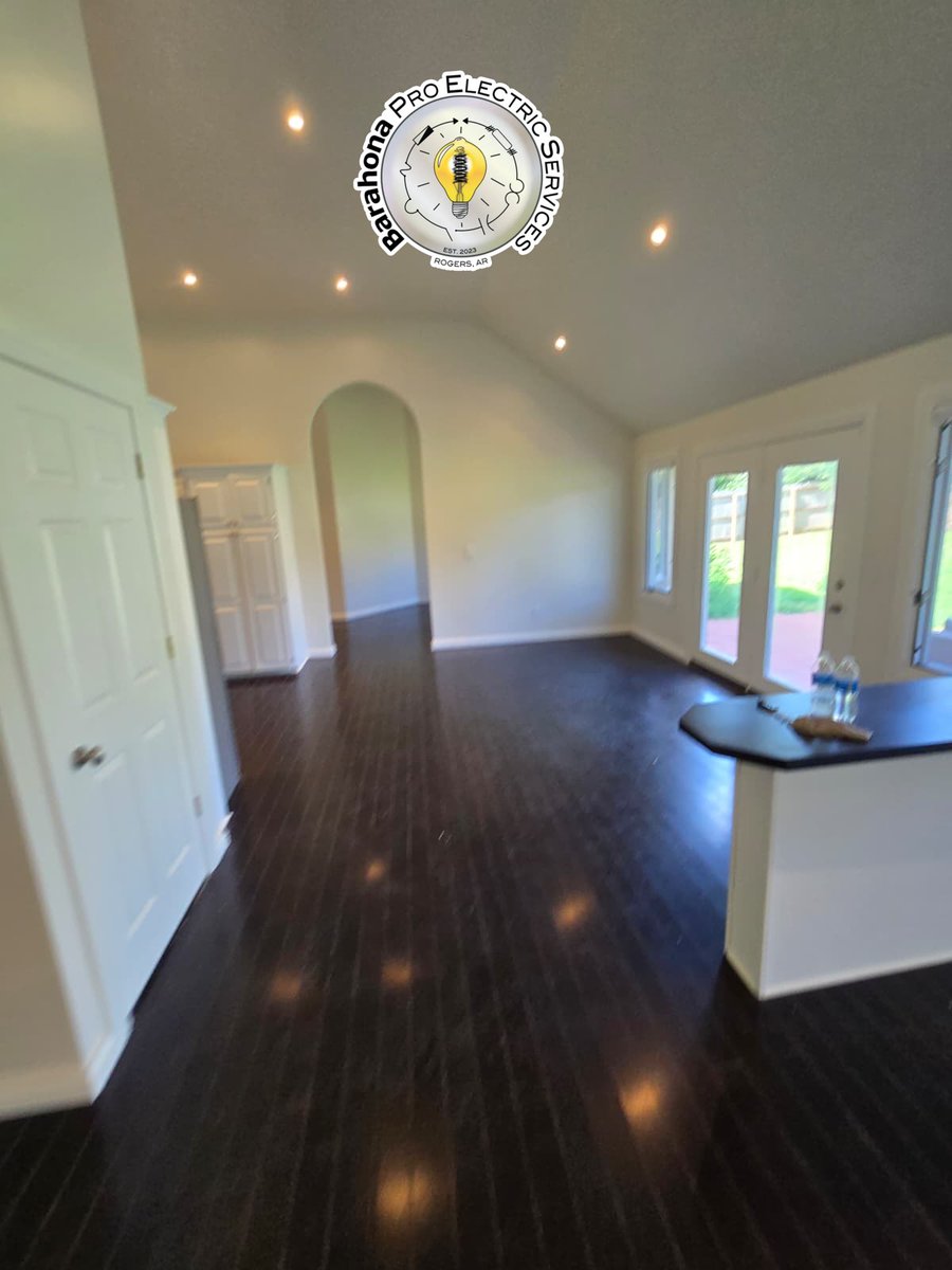 ProLlc49729's tweet photo. Need reliable electrical service in Bentonville, AR? From electrical repairs and inspections to panel upgrades and generator installation, Pro Electric Services is here to help.

📞 479-685-2819 📧 B.proelectricservices@gmail.com
#Electrician #Bentonville #Electrical https://t.co/pbjyYTy23G