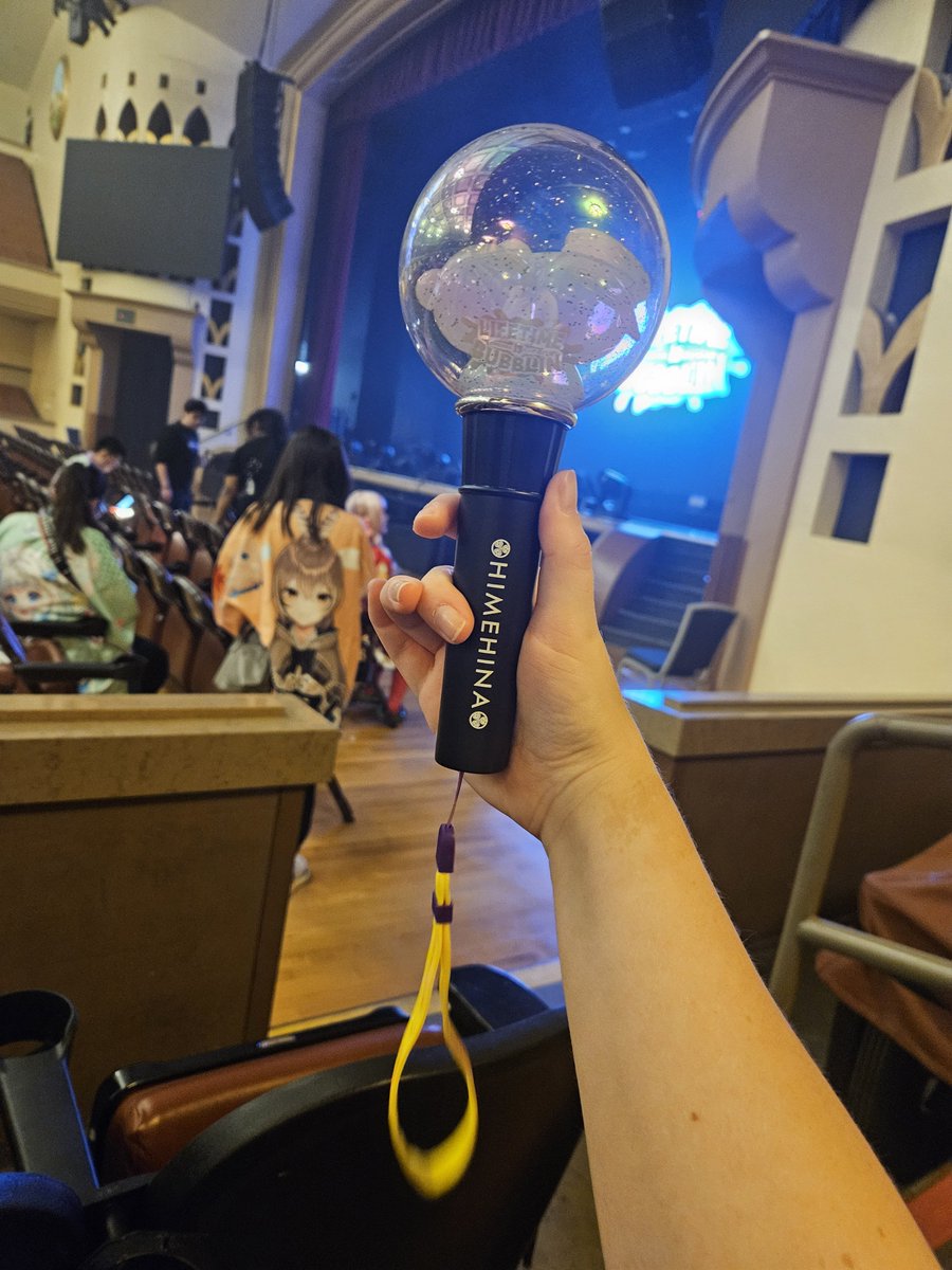 teku_260's tweet photo. 僕はとても興奮しています!!!!!!!!! ヒメ!! ヒナ!! 僕はここにいます!!
#HIMEHINAWorldTourSanJose https://t.co/Ros4LQ56Xs