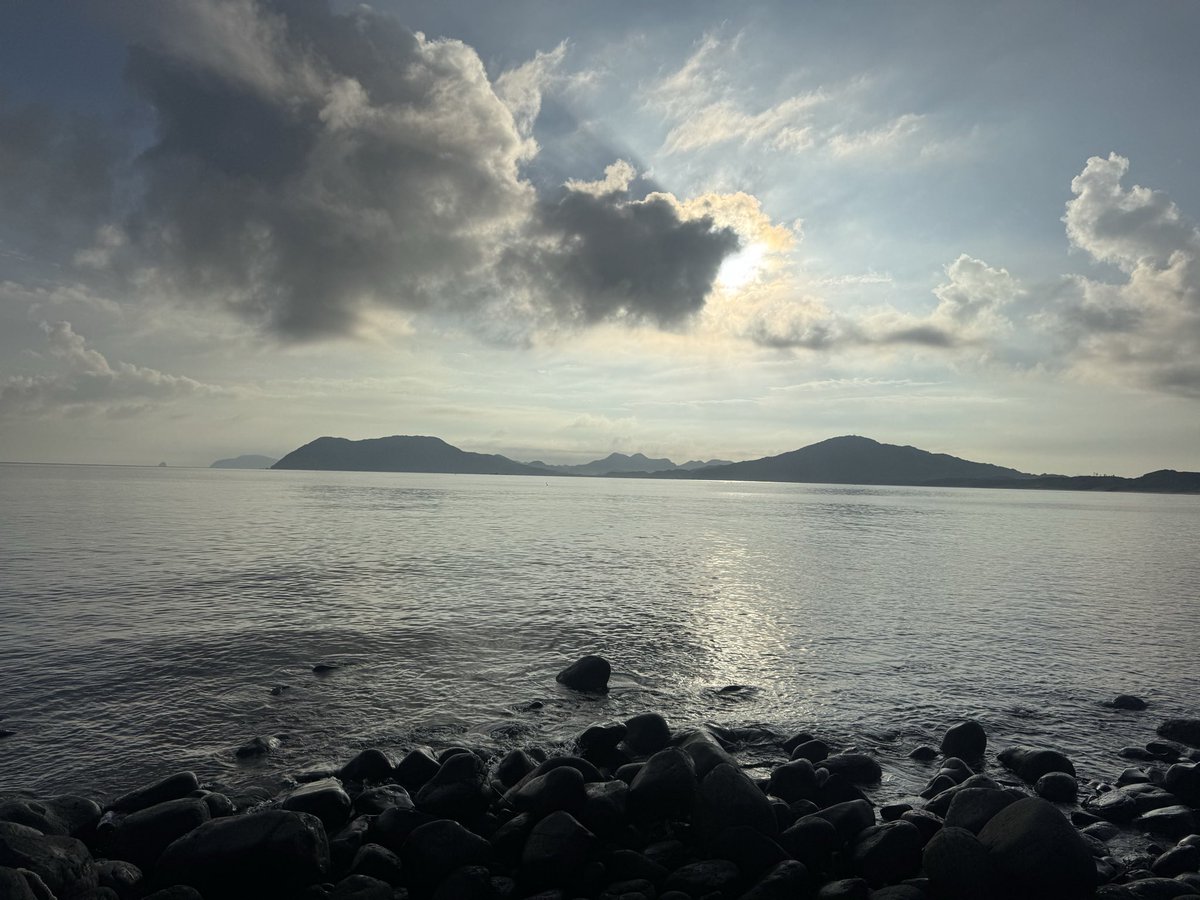 gaigan's tweet photo. 日も登って暑くなってきたので帰ろう
納竿 https://t.co/ejoxc7XiHi