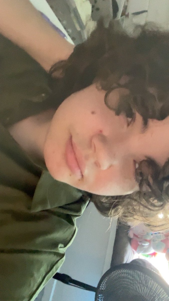 jacquemoreill's tweet photo. happy #phanniefriday !! feeling cute today luv you guys https://t.co/FF9Nti4PfJ