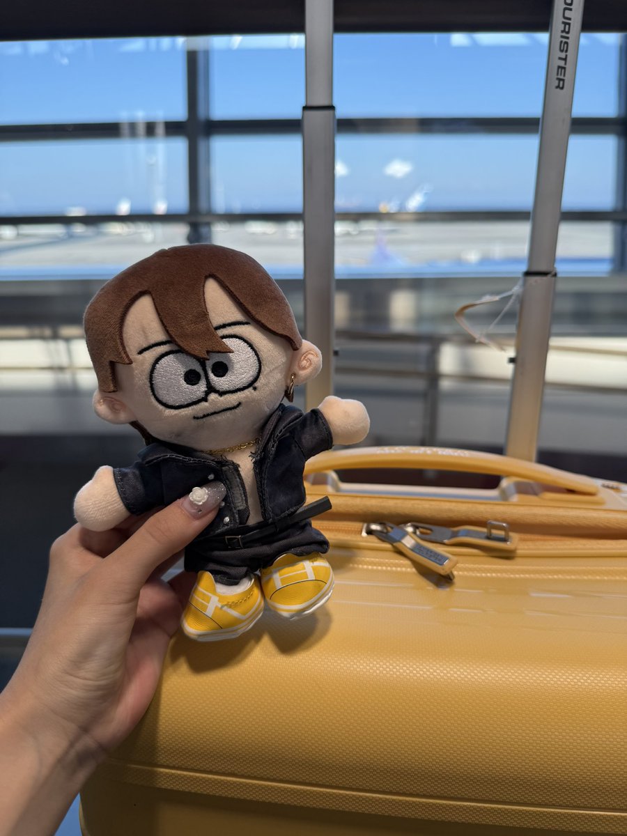 shuto_0817_'s tweet photo. 人生初北海道行くぞ〜✈️🐮🍣
周ちゃんと北海道行ける幸せ🫣💛
愛知セントレアsecondzでいっぱい🎤

#timelesz_episode2 
#timelesz 
#猪俣周杜 https://t.co/Y2WSDDrdN4