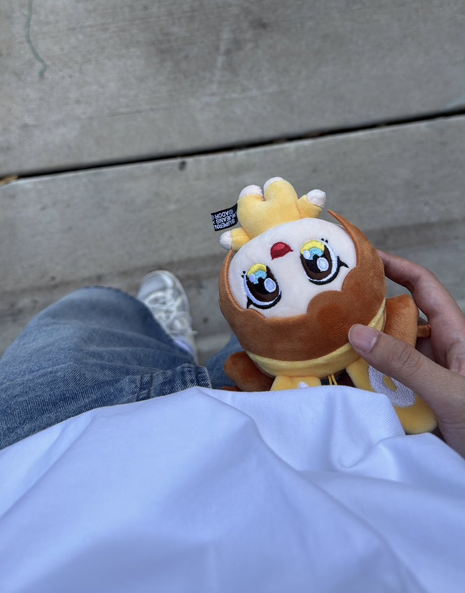 starrypikrin's tweet photo. taking dani out today https://t.co/tTonTgqZVV
