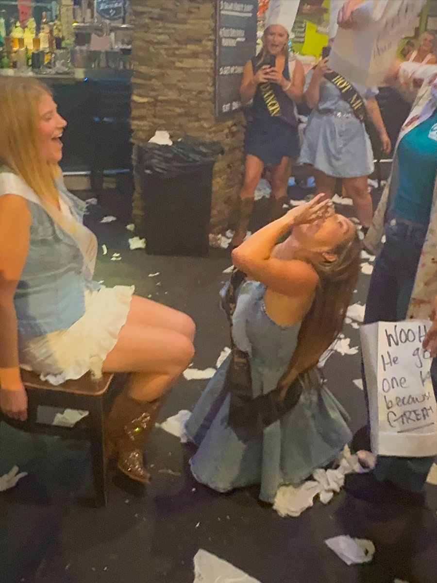 DickSez's tweet photo. Who did it better - BJ Shot Edition

Honestly... probably the dudes, right?

#NorthMyrtleBeach #MadeiraBeach #VisitSanAntonio #LasVegas #VisitGatlinburg #VisitLauderdale #Discover850 #VisitOrlando #VisitIndy #VisitOrangeBeach #MyPigeonForge #LoveDaytonaBeach https://t.co/KtQDmPBhX3