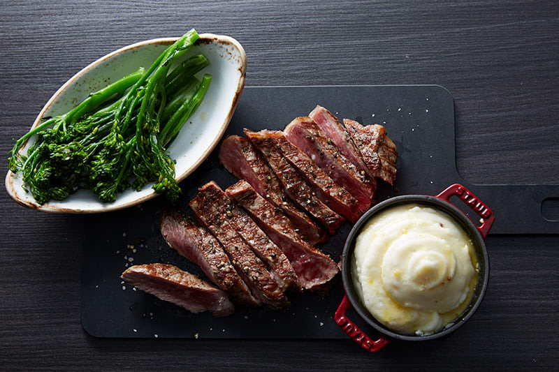 taylorizedvaca's tweet photo. 🥩 Where classic Italian flavors meet perfectly grilled favorites. 🍷✨
A meal at Tuscan Grille is more than dinner, it's an experience. 
✉️ Contact me today to book your Celebrity Cruises getaway. https://t.co/Skf6zsFZoq
