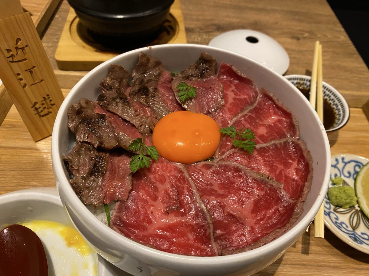 fire_youking's tweet photo. 昨日は職場の仲間兼ff仲間と近江牛食べたうめえうめえ！ https://t.co/l40ElSlDyQ