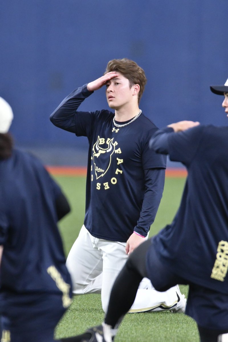 baseball_bs23's tweet photo. SHOPの入場整理券時間が微妙だったから見学間に合わないと半分諦めてたけど球数的にも昨日はあがり予想もしてたから練習見たいなって頑張ってなんとか巻いて巻いてww🚃間に合った🥲🫶🏻

移動ゲームで始まりが遅めで
久しぶりにスタートの全体UPからでした。

7/24📍京セラ https://t.co/LY3WiCtBdK