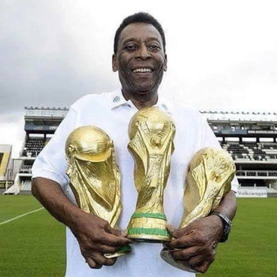 _pkatoo's tweet photo. @art_foot @Plansh03 @LeoBayern10 @Chasseauxmedias “Football Art” and doesn’t know ball

“Acc based in Brazil” e não tem amor à pátria nem ao maior jogador da História, Edson Arantes do Nascimento, nosso Rei Pelé https://t.co/g40ISEXsVG
