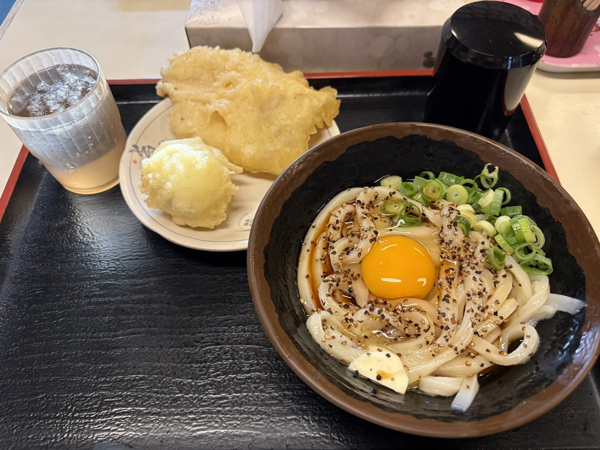 South_0102_'s tweet photo. 朝イチで「うどんバカ一代」
釜バタ食べたんやけどめっちゃうまい
熱いうどんでバターが溶けて濃厚やし
うどんはモチモチ https://t.co/zhoWQlqt9A