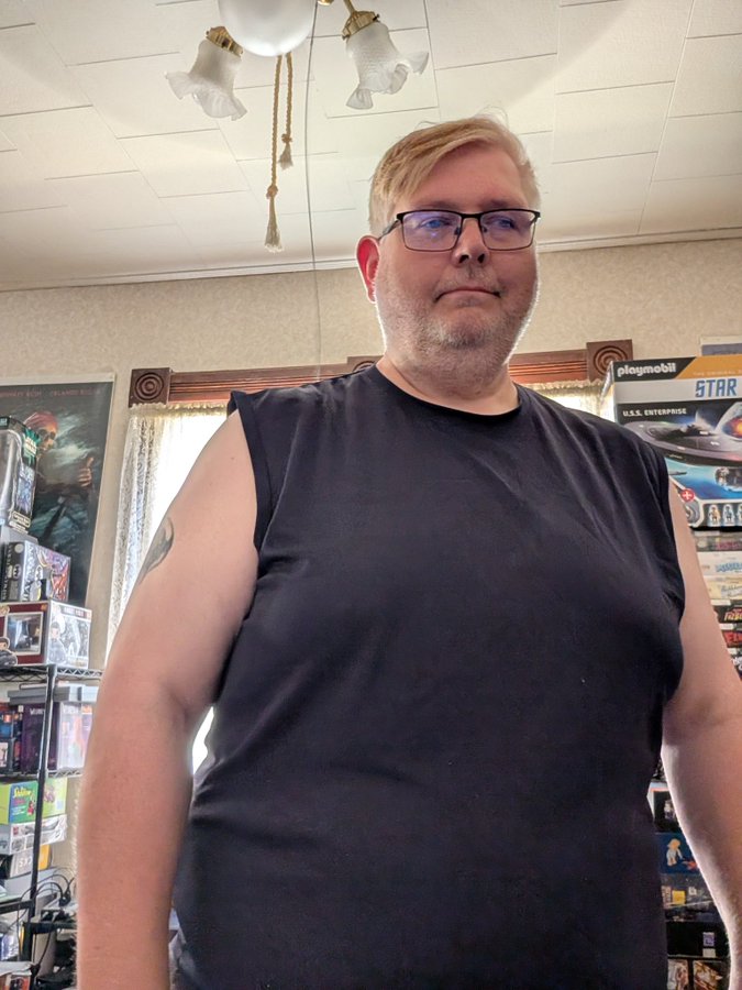 sexyfisting's tweet photo. Baby what are you up to tonight https://t.co/HbPx2gYADX