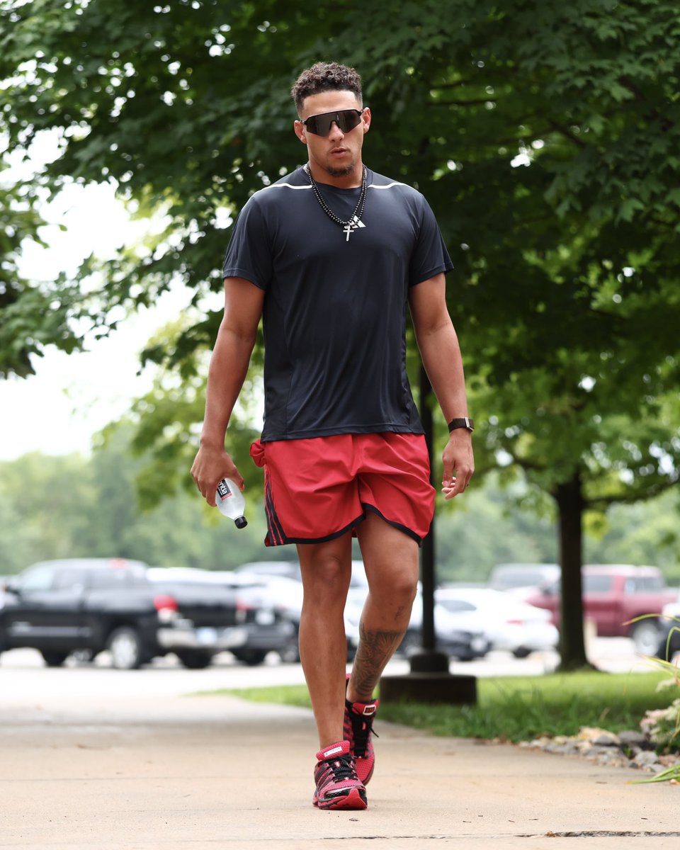 Chiefs's tweet photo. Business as usual 😎 https://t.co/y7GjscmuxV