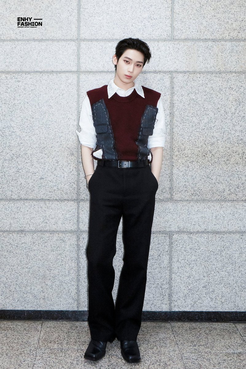 ring_12408's tweet photo. 노다웃 때 착장이 진짜 거를 타선 없이 계속 좋았음

어넓허좁에 비율이 좋다보니 통넓은 바지나 오버핏 보다 상하의 다 저렇게 핏 되는 옷 입히는 게 더 아름답고 개섹시함 (달려들고싶음)

슬랜더가 좋다고 말해 https://t.co/2rFrLdP3uc
