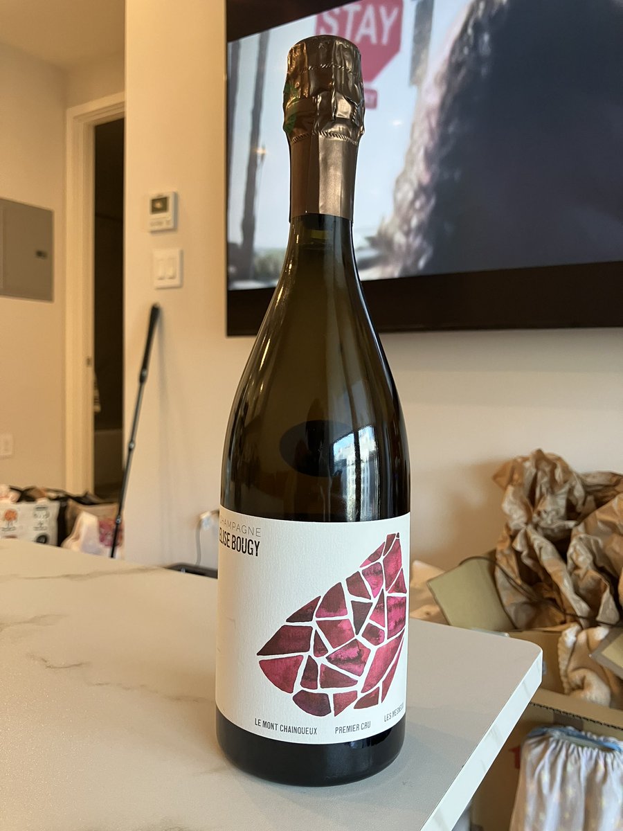 WineCapitalM's tweet photo. 普通に売ってた　流石NY https://t.co/sbn8gKHKsk