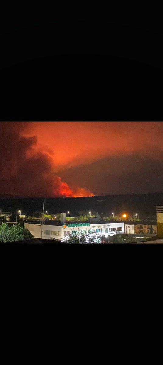 rodribazom's tweet photo. @Susasur @ainhoamia No sé... Si es coña lo que hablamos los que estamos currando en ello desde el día de ayer... Pero bueno ustedes verán, lo dicho... Si no sales por si voluntad se les sacará, por cierto! Atentos a los móviles porque lo van a notificar https://t.co/rWtSnKW12H