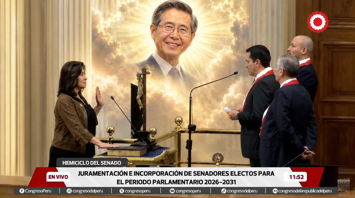 cesar_qnte's tweet photo. “Por la memoria del ingeniero Alberto Fujimori, el mejor presidente del Perú, sí juro”. 

Gracias por su valentía, senadora @MarthaChavezC https://t.co/9D7QS1DDxh