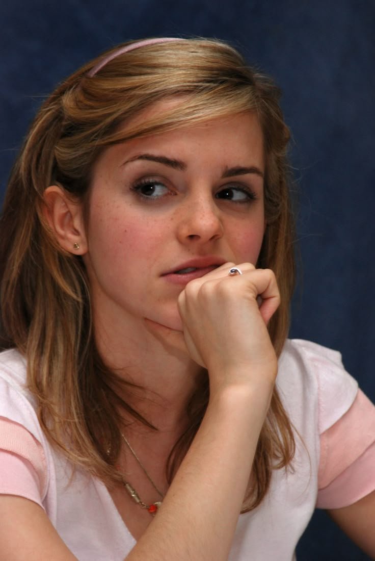 Emma Watson tweet media