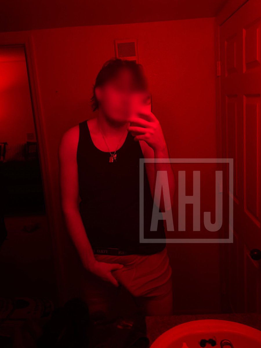 anonhungjock's tweet photo. heard u need an ANON HUNG JOCK in your life 🇺🇸😈 #straight #hungjock #jock #straightjock https://t.co/GIoV7NO6Ai