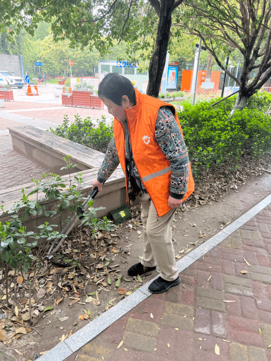 Sandeep64490010's tweet photo. Join our community park clean-up this Saturday (9am-12pm)! Bring gloves u0026 a smile—free snacks u0026 small gifts provided. Let’s make our space shine! https://t.co/gbdF5ia7Dz