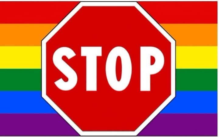 MihaiLasca's tweet photo. Felicit și salut decizia Primăriei Oradea de a respinge organizarea paradei LGBT! În ciuda presiunilor făcute de membrii acestei comunități, aflați în funcții-cheie în Parlamentul European, Oradea, orașul în care locuiesc, va rămâne nemurdărit.

Fenomenul LGBT este unul incompatibil cu România și cu românii!

Mihai Lasca
Partidul PPR 🇷🇴