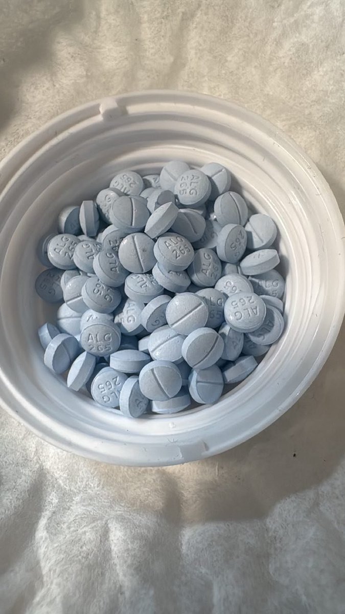 yls_la's tweet photo. ROXICODONE 30mg (ALG265) https://t.co/DfooVhhAJZ