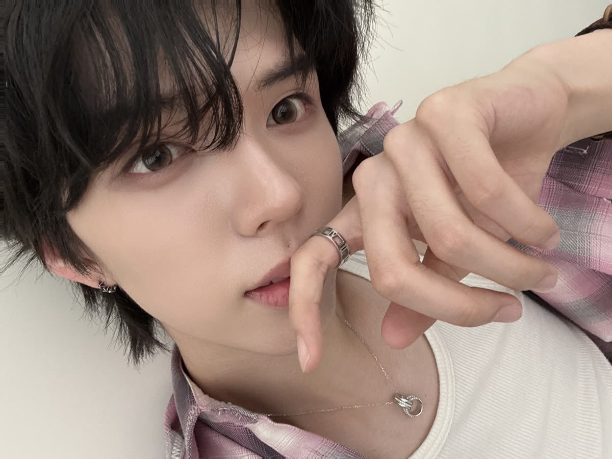 ffayemariee's tweet photo. brian version <33
#ANDEARSELCADAY #ANDEARSD #BRIAN #AMPERSANDONE @_AMPERSANDONE_ https://t.co/Pfr5WuGpKO