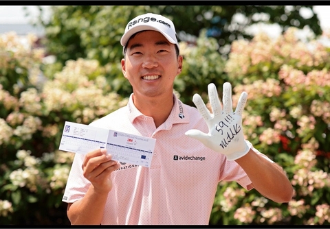 SashoMacKenzie's tweet photo. Michael Kim shot 59 today on the PGA TOUR and seemed to make everything he looked at. Here's a little insight into what his putting practice has looked like lately.

He's been absolutely racking up Stack Putting sessions. He's now logged 173 total sessions, and even with a PGA TOUR event underway, he still completed two practice sessions on Wednesday.

This week at the 3M Open:

59 in Round 2
#1 in Strokes Gained: Putting (+6.59)
17-for-17 inside 20 feet
Finished with a long birdie putt on 18 for 59.

One of the coolest parts (at least for me) is seeing where those sessions happened. The Stack app logs the location of every practice session, and lately they've been popping up all over the PGA TOUR schedule—Royal Birkdale, Renaissance Club, and this week at the 3M Open. He's been putting in the work everywhere he goes.

After the round I shot Michael a quick text to congratulate him.

His reply might be my favorite Stack Putting testimonial yet:

"I basically only do Stack Putting as my putting practice now."

Congratulations, Michael. It's been fun watching all the work you've been putting in pay off this week.

Want to practice like the best players in the world? Start with @TheStackSystem.

@Mike_kim714