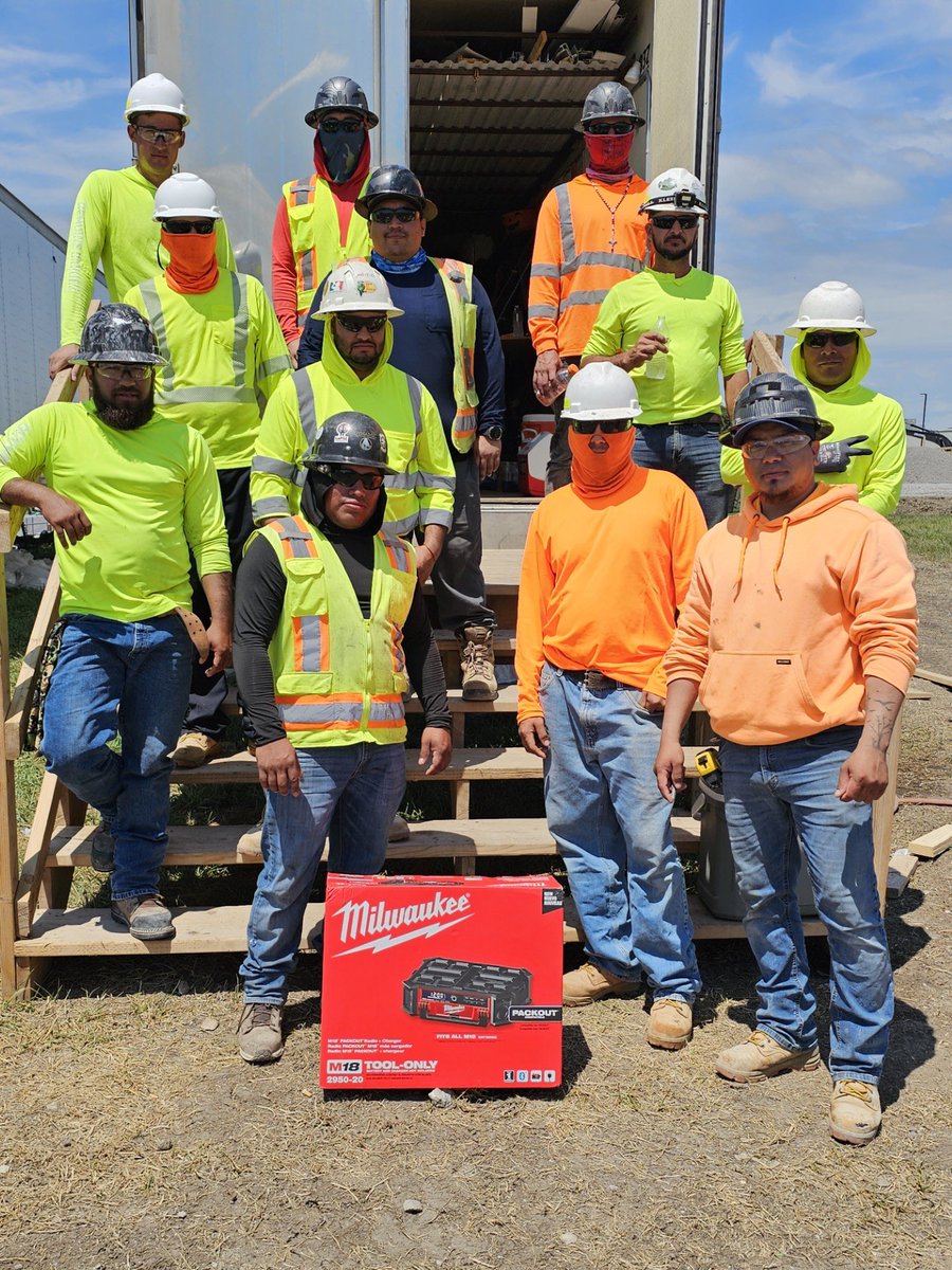 StueveBuildings's tweet photo. Brian Lewis, Safety Manager had the opportunity to present our superintendent, Victor Mercado and his crew as the winners of our 2nd Quarter "See Something, Say Something" Safety Initiative, with their prize of a Milwaukee Packout Radio!

Congratulations to Victor and the crew! https://t.co/LOV54YLhlP