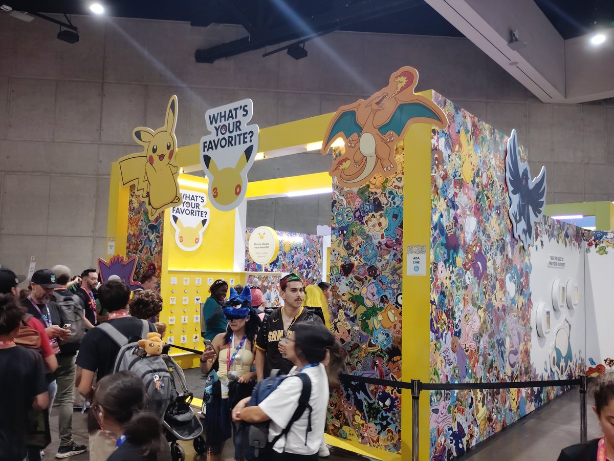 FedoraMask151's tweet photo. There's a #Pokémon booth at #SDCC where you can get a sticker of your favorite Pokémon. As long as it is in the predetermined roster. https://t.co/XfnN9buECA